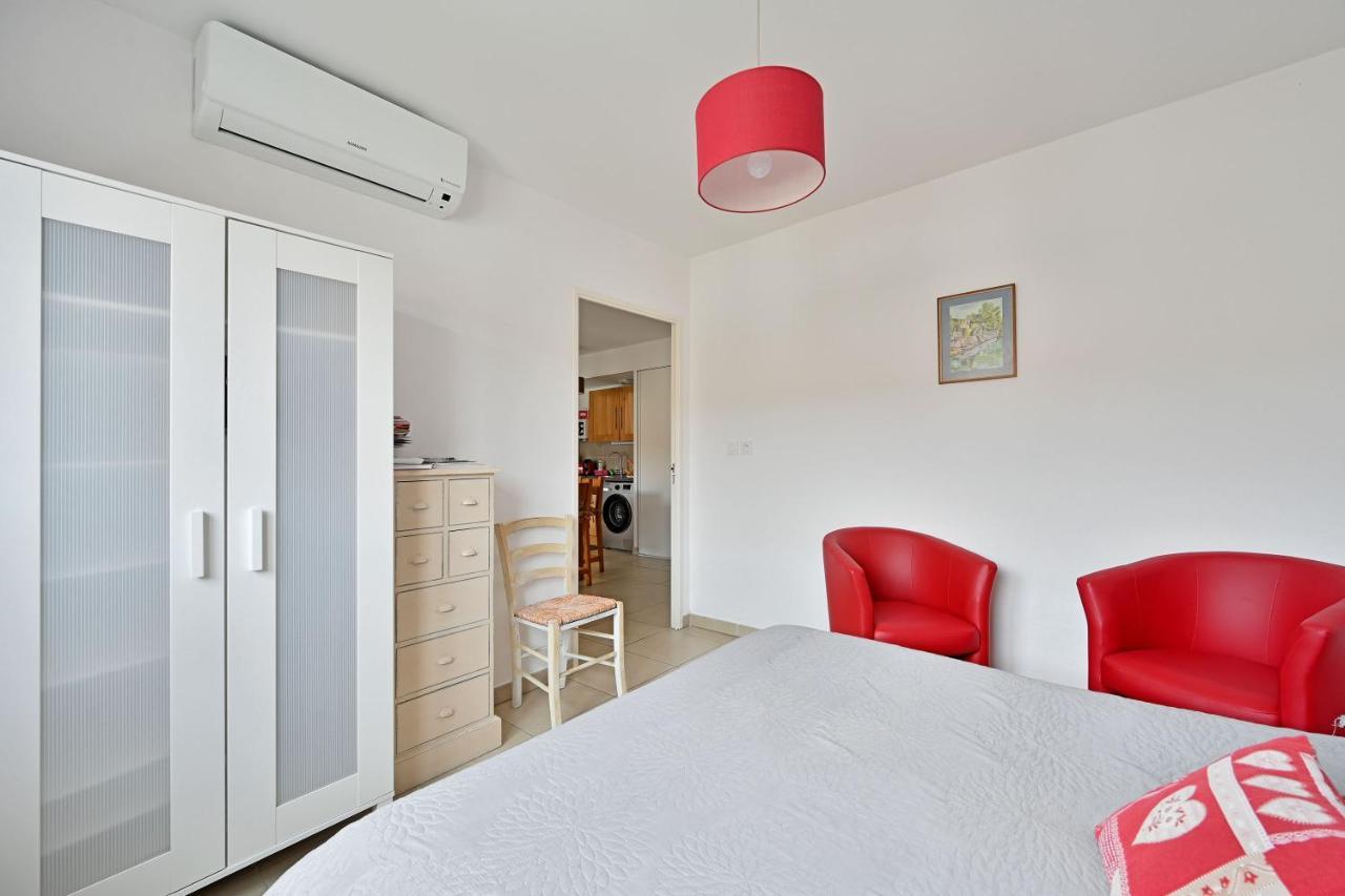 Ilot Coquelicot - Parking Gratuit Securise - Ac Clim - Ascenseur - Balcon LʼIsle-sur-la-Sorgue Exterior foto